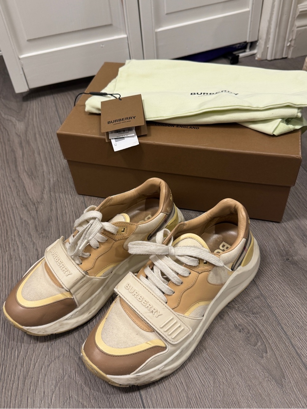 Burberry Ramsey sneakers, Vanilla/Check